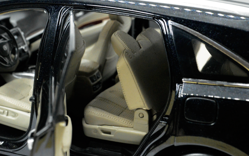 1:18 Acura MDX Sport Hybrid White Alloy Diecast SUV – Dealer Edition - Dadai Models