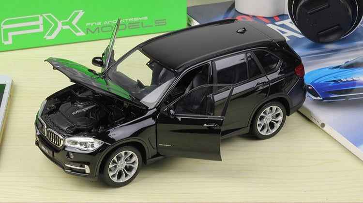 1:24 Licensed BMW X5 Diecast Model Car | Collectible SUV for Car Enthusiasts - Dadai Models