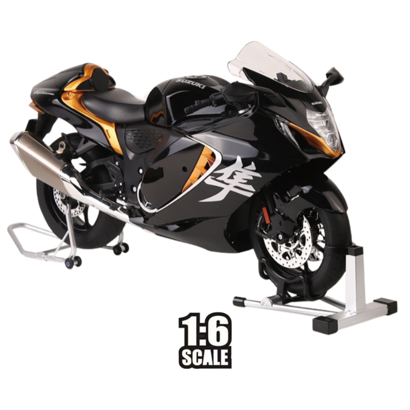 1:6 Suzuki Hayabusa Motorcycle Model with Start & Dual Smoke Effect - Dadai Models