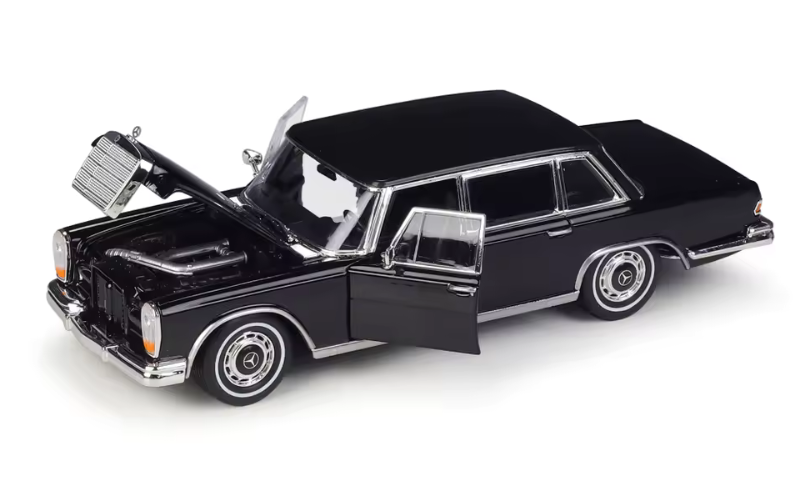 1:24 Licensed Mercedes-Benz 600 1963 Diecast Model - Premium Collector's Edition - Dadai Models