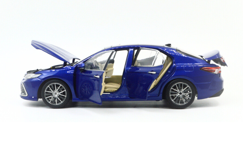 1:18 Toyota Camry 8th Gen Sports Alloy Diecast Model Car Collectible - Dadai Models