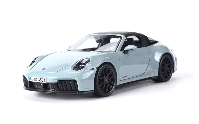 1:18 Porsche 911 Targa 4 GTS (992.2) Alloy Diecast Model Car Collectible - Dadai Models