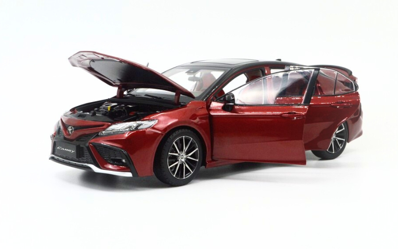 1:18 Toyota Camry 8th Gen Sports Alloy Diecast Model Car Collectible - Dadai Models